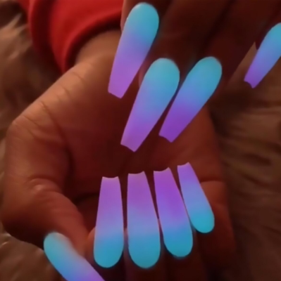 Neon Nails™ | Ihre Nägel werden das Licht im Dunkeln!