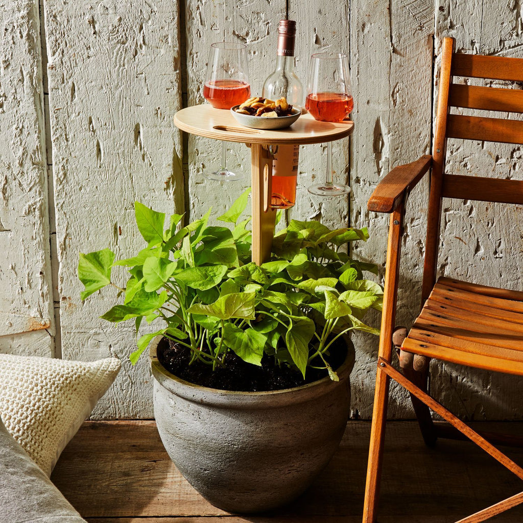 Klappbarer Holztisch  | Eine perfekte, tragbare Lösung für Mahlzeiten im Freien!